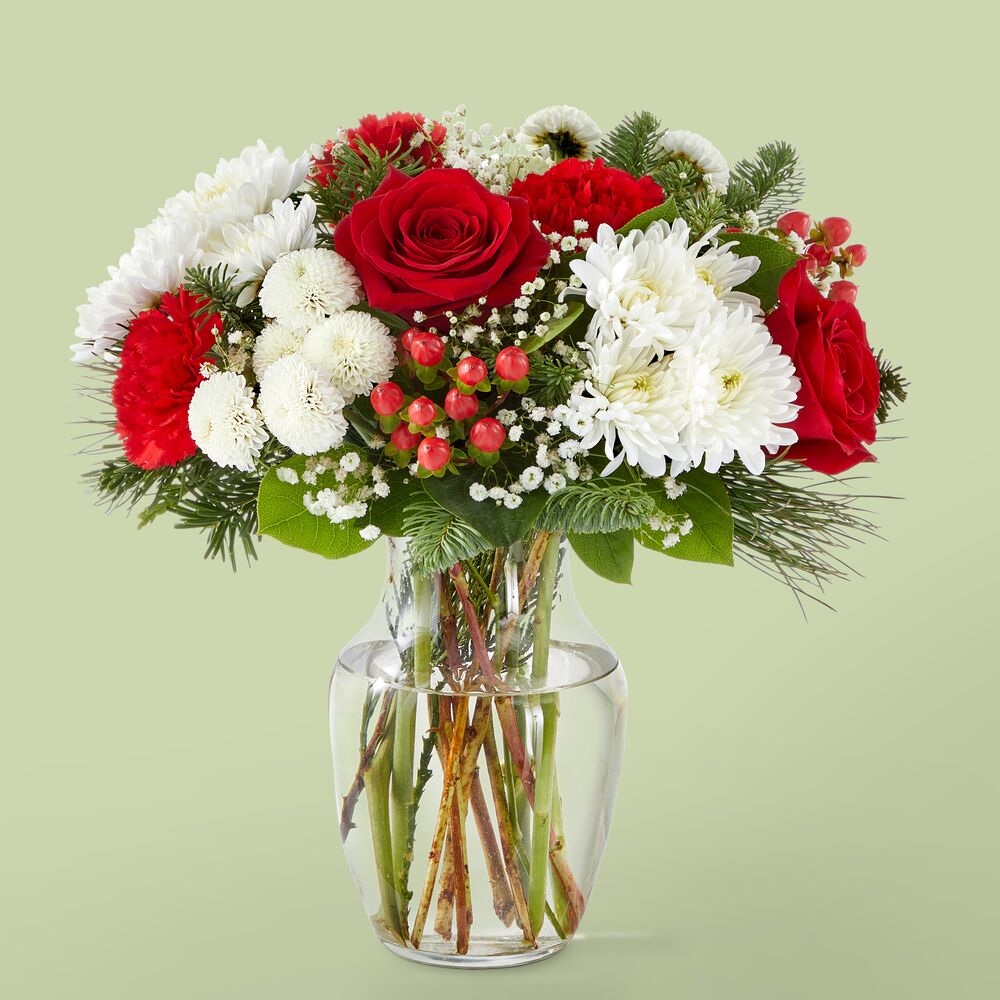 Chance of Flurries Bouquet (V5574)